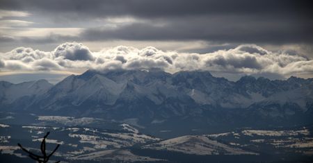 Babia Góra. Turyści zaginęli, trwa akcja ratunkowa