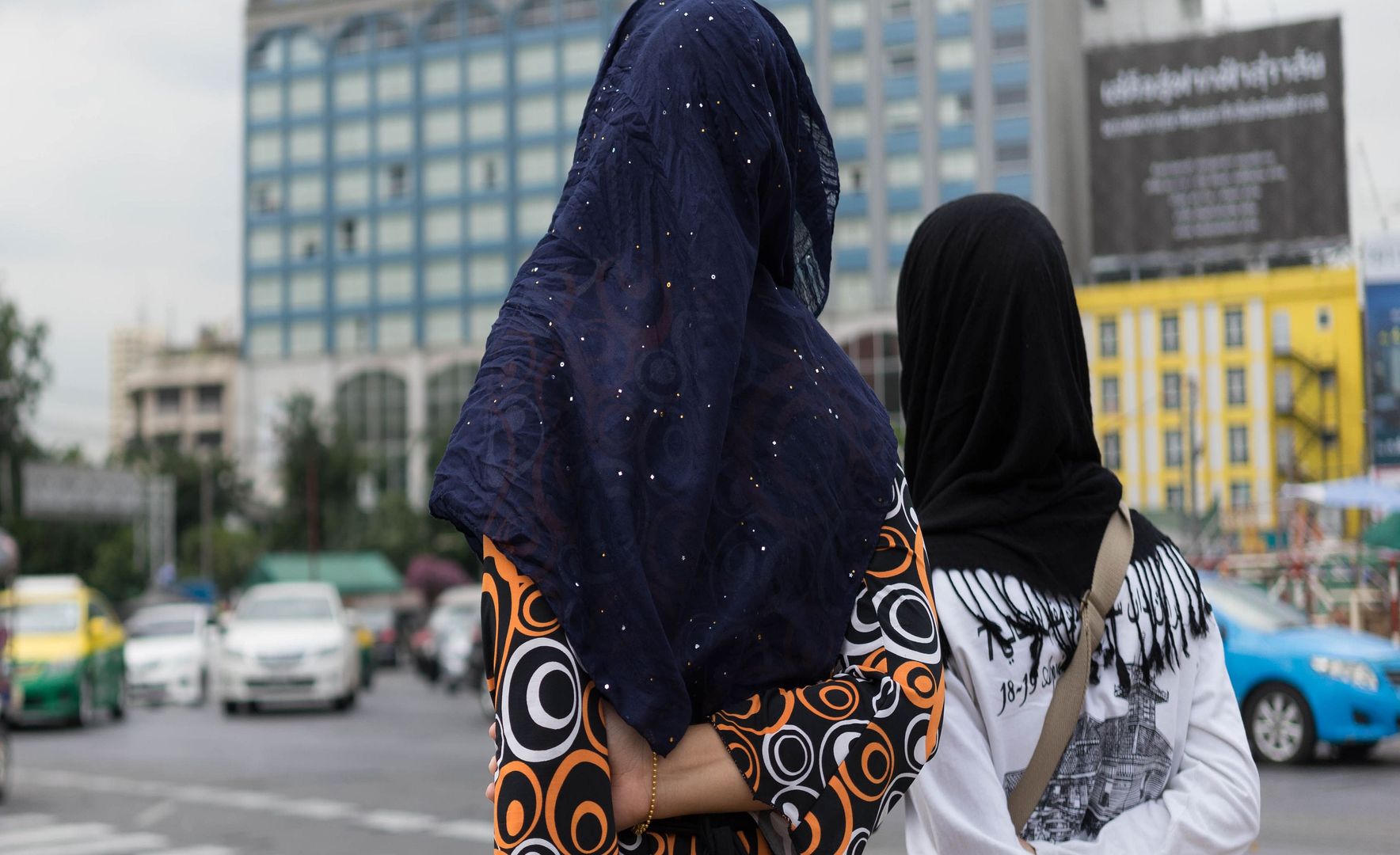 Muzułmanka pobiła córkę, bo nie nosiła chusty