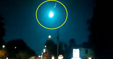 Asteroida spłonęła w atmosferze i rozświetliła niebo. Nikt nie wiedział, że nadciąga