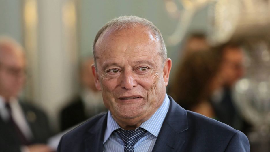 Riad Haidar, podczas uroczystości wręczenia posłom nowej kadencji zaświadczeń o wyborze