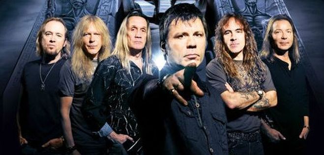 Wokalista Iron Maiden będzie naprawiał samoloty