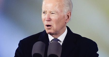 Ostatni dzień wizyty w Polsce, a Joe Biden ostro się naraził. Internautom nic nie umknie i wściekli komentują
