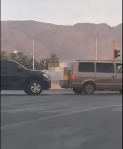 Nietypowe holowanie samochodu. Internauci rozbawieni