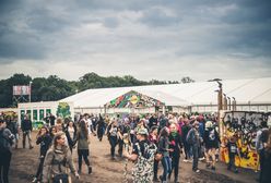 Rockowa wyspa Lidla. Sklep ze strefą chillout stanie na Woodstocku