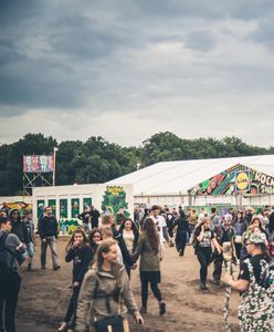 Rockowa wyspa Lidla. Sklep ze strefą chillout stanie na Woodstocku