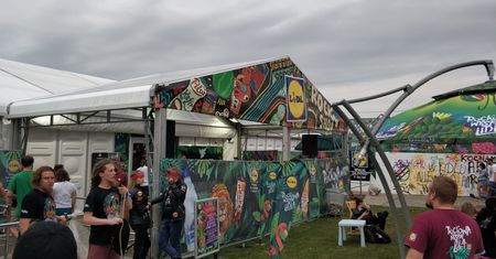 Lidl na Pol'and'Rock. Tysiące klientów do obsłużenia przez całą dobę, asortyment dla zapominalskich