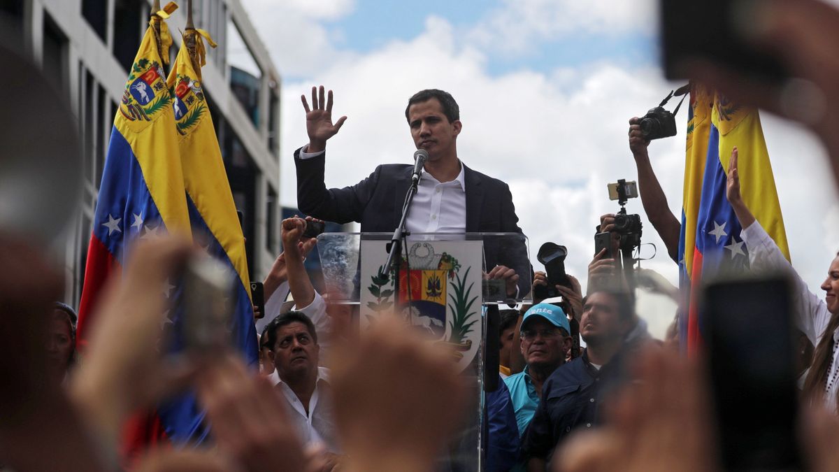 Juan Guaidó na wiecu w Caracas 23 stycznia 2018 r.