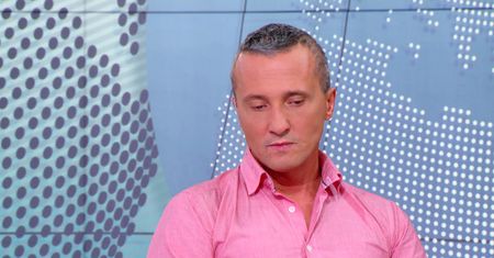 "Nie chodzę z laską, bo za bardzo przyciąga wzrok. Wyobraźnia działa bardziej"