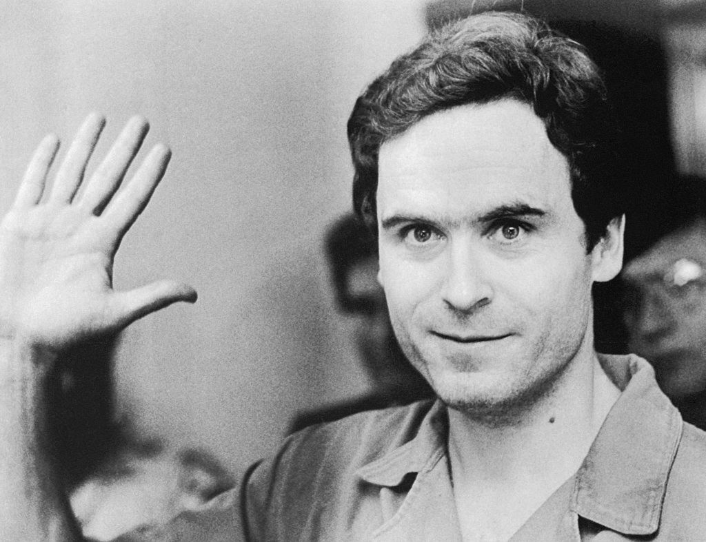 "Ted Bundy: Zakochać się w zabójcy". Dziewczyna seryjnego mordercy przerywa milczenie
