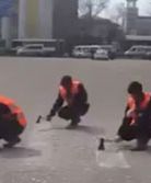 Granice rosyjskiego absurdu podczas usuwania przejścia dla pieszych