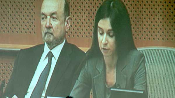 Córka zmarłych Lecha i Marii Kaczyńskich, Marta Kaczyńska podczas wystąpienia w Brukseli