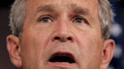 George W. Bush przemawia do ofiar huraganu Katrina na temat środków pomocy