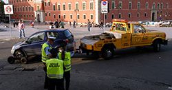 Źle zaparkujesz? Miasto odholuje i sprzeda twoje auto