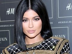 Kylie Jenner marzy o mniejszych ustach