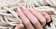 Jak dobrać odcień "nude" do karnacji? Najmodniejszy manicure znów powraca