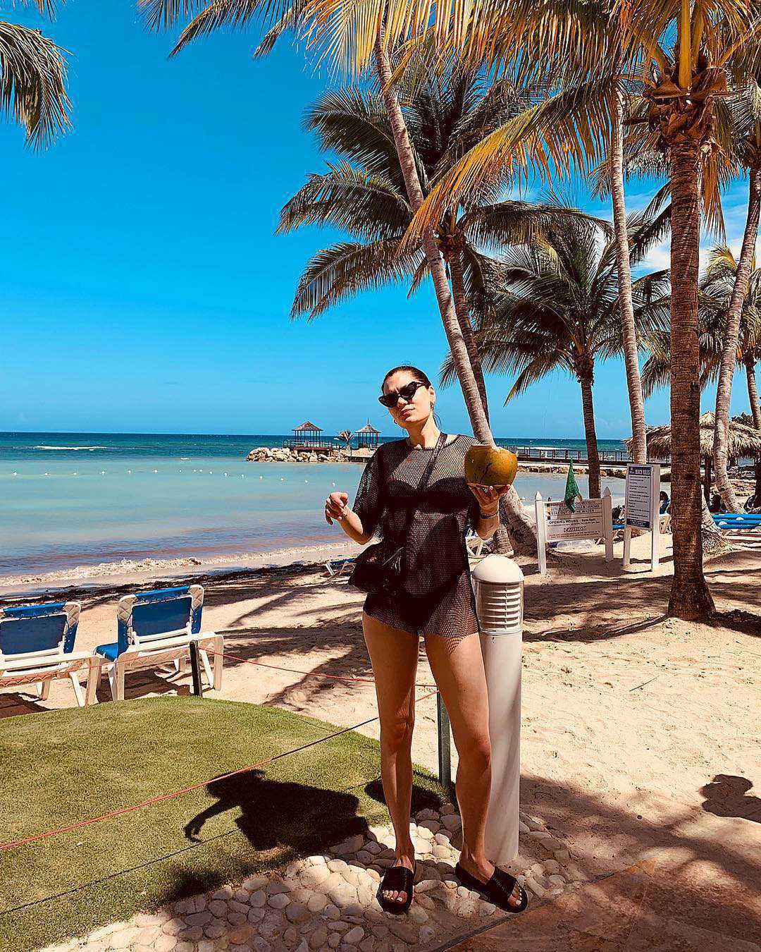 Jessie J. wypoczywa w tropikach