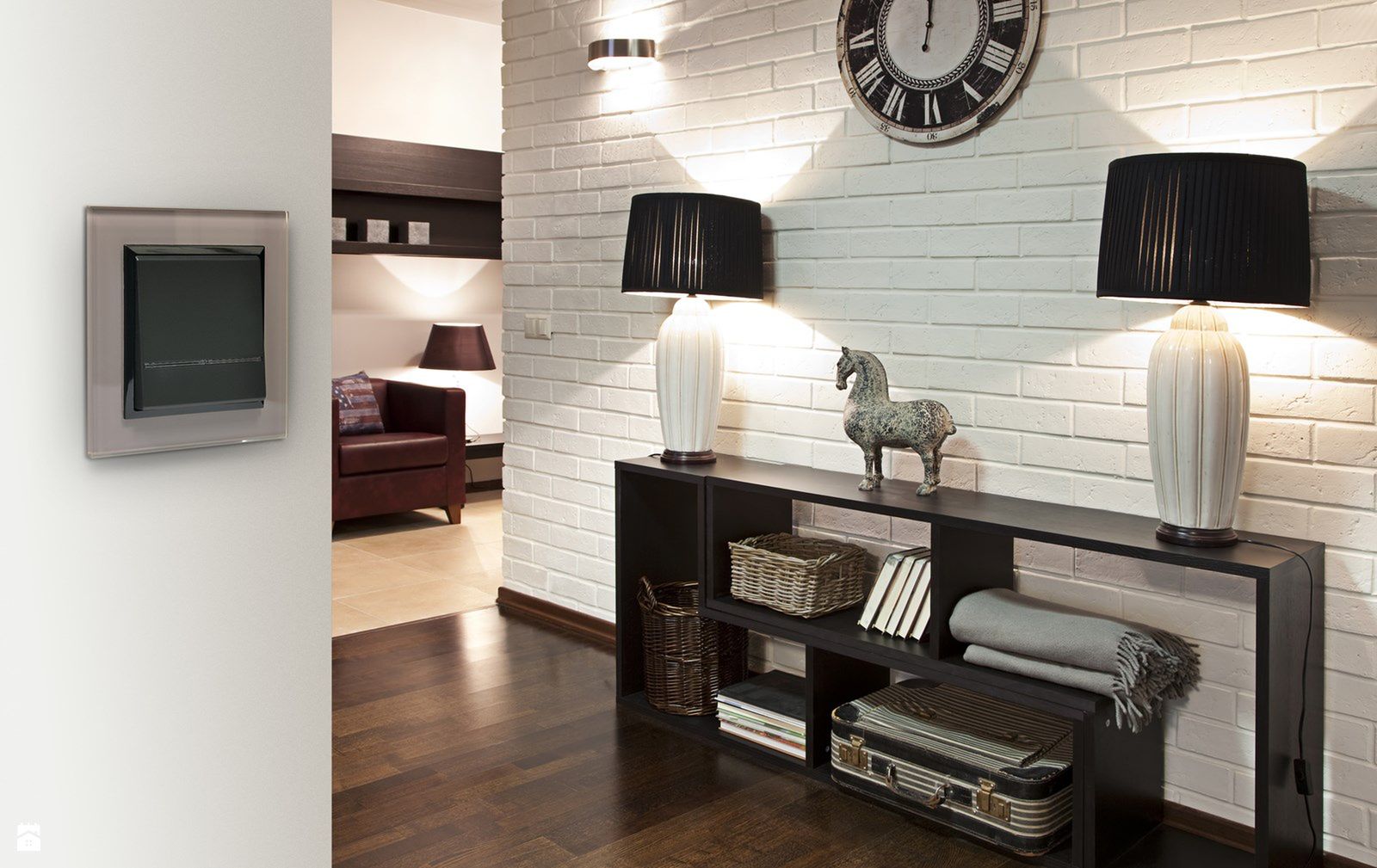 Doświetlając salon stworzysz wspaniałą iluminację 