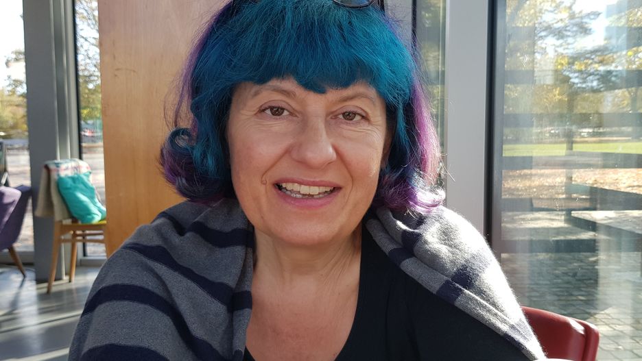 Bea Rutkowska jest historyczką i wykładowczynią w Gender Studies na Uniwersytecie Warszawskim. Jest coachem.