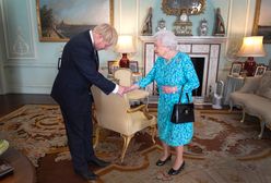 Królowa Elżbieta spotkała się z nowym premierem. Jeden gadżet pomógł jej przetrwać upał