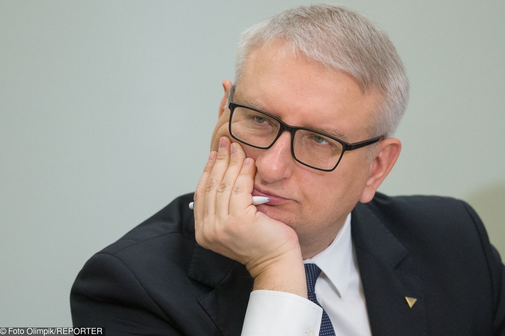 Poseł Stanisław Pięta zaprezentował kochance swój plan na pozbycie się terrorystów z Europy