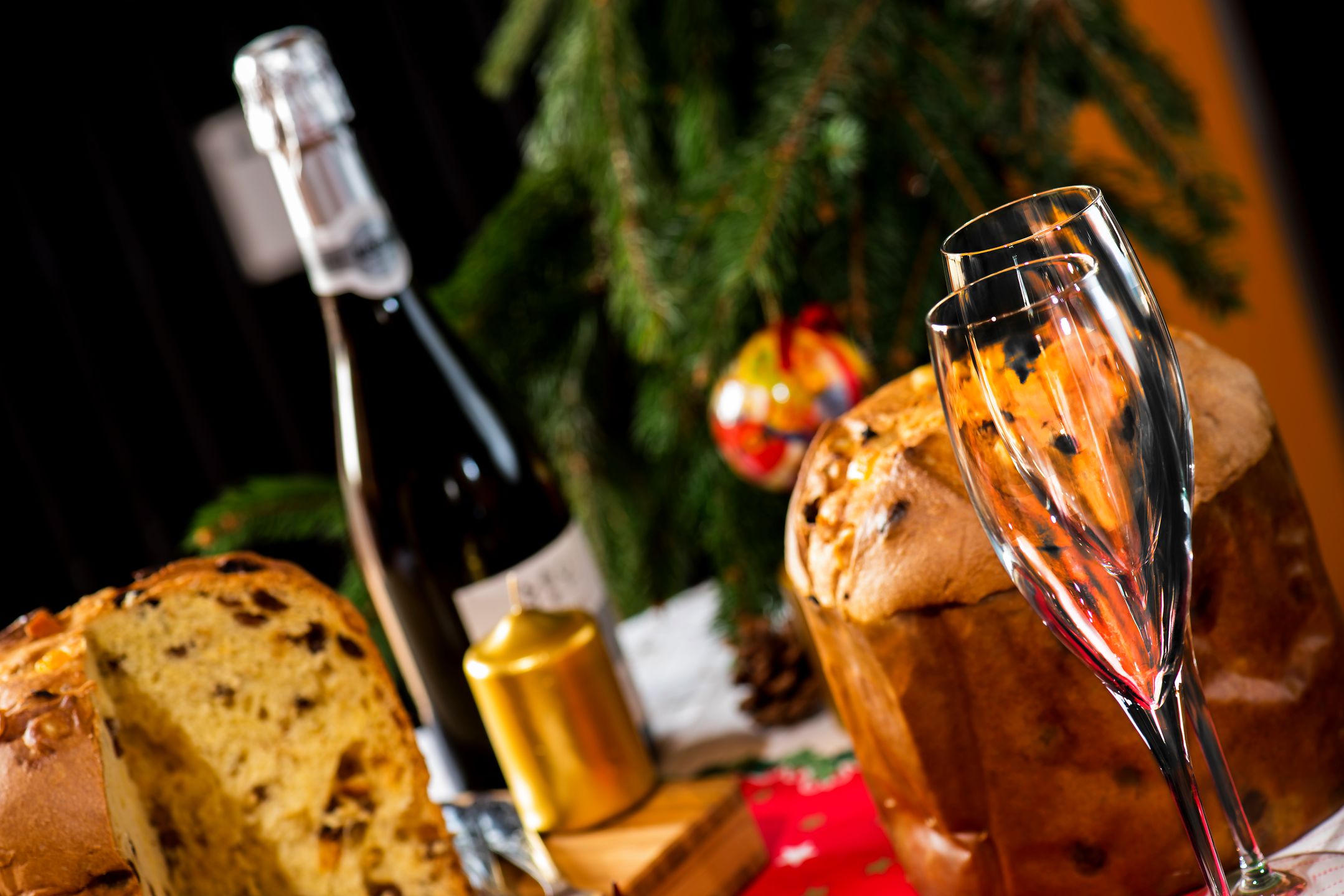 Wiele świątecznych potrwa zawiera alkohol 