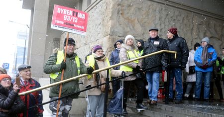 Kredyty. Frankowicze czekają na pomoc. Projekt prezydenta jednak pomoże niewielu