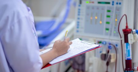 23-letnia kobieta błaga o śmierć. Eutanazja z powodu niezadowalającej urody