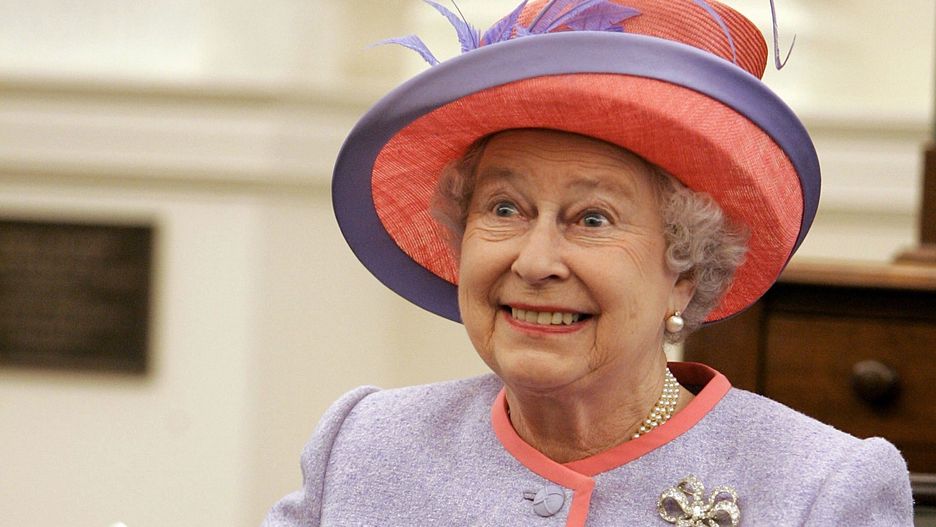 Królowa Elżbieta uszczypliwie skomentowała wygląd dziecka Meghan i Harry'ego