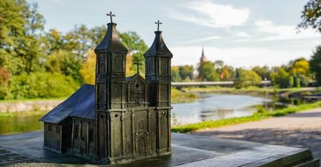 Nad Gwdą odsłonięto makietę kościoła św. Janów