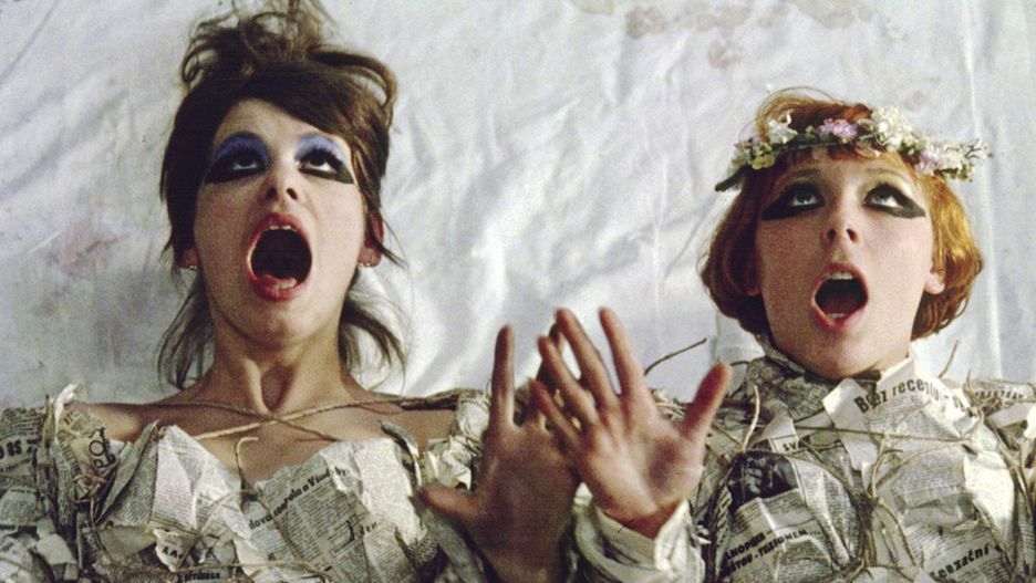 Kadr z filmu "Stokrotki" (1966)