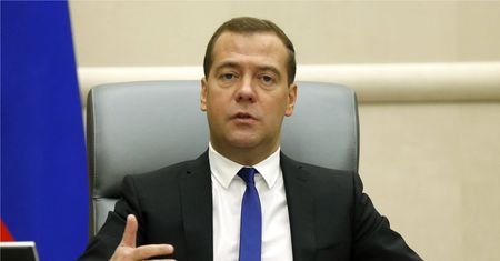 Miedwiediew o czterodniowym tygodniu pracy: to przyszłość gospodarki