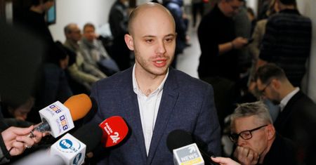 Media: ujawniono szczegóły wyroku na Jana Śpiewaka.  Bronił się mówiąc, że to były "opinie"