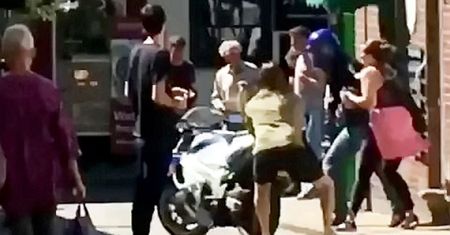 Kobieta udaremnia ucieczkę złodziejom. Zabrała kluczyki od motocykla