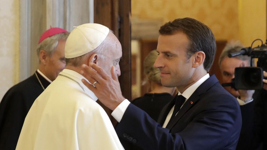 Papież Franciszek i prezydent Francji Emmanuel Macron spotkali się w Watykanie