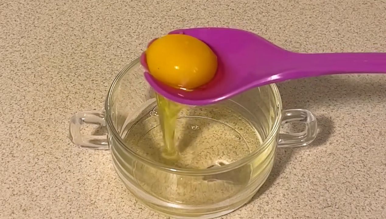 Te proste testy pokażą Ci, czy jajka są na tyle świeże aby je bezpiecznie zjeść