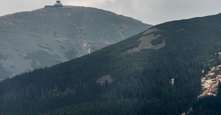 Wakacyjna pogoda zaskakuje. W jednym miejscu Polski temperatura na minusie