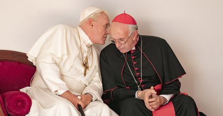 "Dwóch papieży" to zbiór kłamstw i teorii spiskowych. Twórcom nie chodziło o prawdę