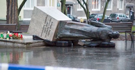 TYLKO W WP. Sprawa księdza Jankowskiego nie została wyjaśniona (BADANIE)