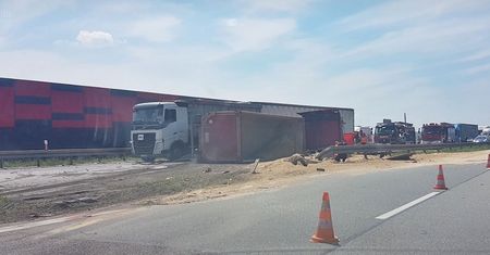 Tragedia na krajowej "jedynce". Tir przygniótł motocyklistę