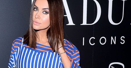 LOOK OF THE DAY: Natalia Siwiec w pasiastej sukience z Zary