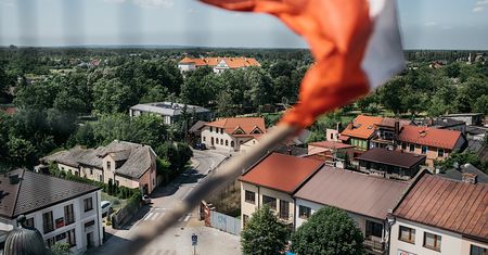 Młodzi, zdolni i z Szydłowca. Stolica bezrobocia, w której biedy nie widać