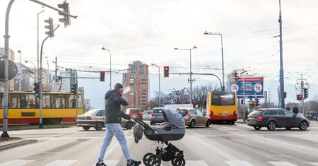 Urlop ojcowski: Decyzja rodziców czy ustawodawcy?