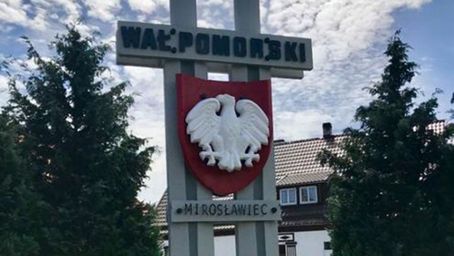 Pomniki stawiano w 1979 r. na terenie dawnego województwa pilskiego