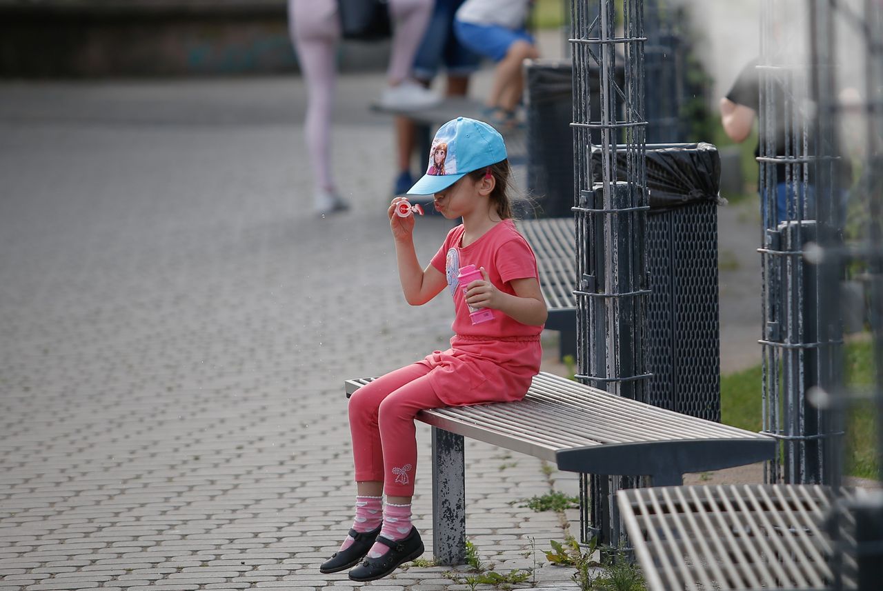 Dorota Zawadzka odpowiada na list czytelniczki. "Mąż dał naszemu dziecku piwo bezalkoholowe"