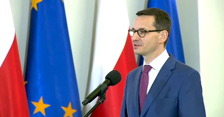 Morawiecki chce ocalić małe sklepy. Niedługo uderzy natomiast w e-gigantów