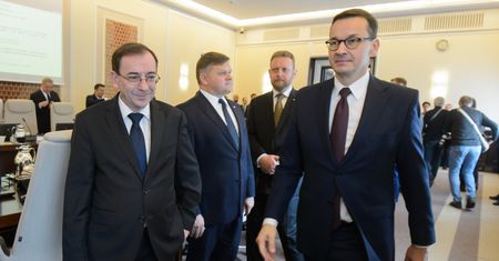 PKB i inflacja. NBP obniża prognozy wzrostu gospodarczego