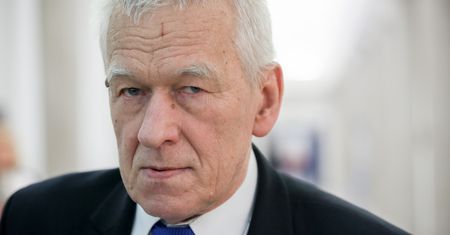 Kornel Morawiecki poprosił resort finansów o pomoc. Takiej odpowiedzi się nie spodziewał