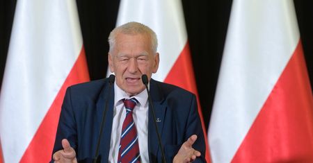Partia Kornela Morawieckiego ma kłopoty. "Na liście wyborczej znajdowały się podpisy nieboszczyków"