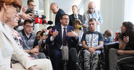 Morawiecki zapowiada "daninę solidarnościową"