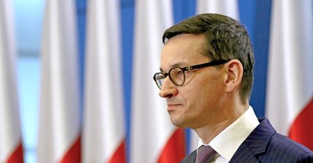 Morawiecki: pora odłożyć Twittera i smartfony